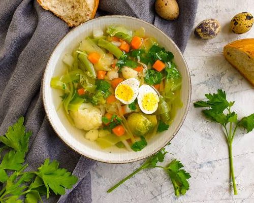 Jedz na chorą trzustkę. Zobacz jadłospis tygodniowy, zalecane produkty i przepisy na dania. Ta dieta pomaga także na pęcherzyk żółciowy