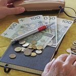 ​Raty kredytów pójdą w dół. Sprawdź, ile zaoszczędzisz po obniżce stóp procentowych