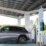 „Boom na auta elektryczne w Europie nie mija”. Ekspert w Radiu RMF24