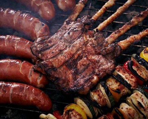Co powoduje raka żołądka? Po te produkty lepiej nie sięgać na co dzień. Podajemy „czarną listę”