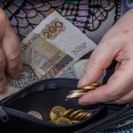 Świadczenie dla seniorów. Mogą otrzymać nawet 6000 zł wsparcia