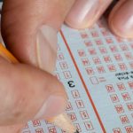 Wygrał milion euro w Lotto i jest poszukiwany. Wywiesili kilkaset plakatów