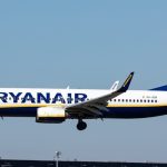 Zła wiadomość dla podróżujących. Ryanair tnie połączenia do tego kraju