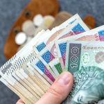 Czternasta emerytura wypłacona. Ile osób otrzymało świadczenie?