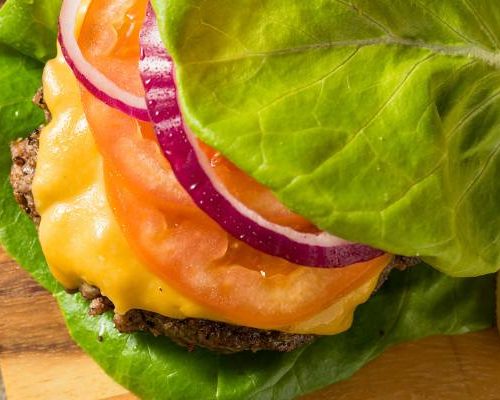 Odstaw bułki i ziemniaki – brzuch zacznie znikać! Sprawdź, jak działa dieta low carb