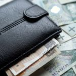 Ile zarabiają Polacy? GUS ujawnia dane