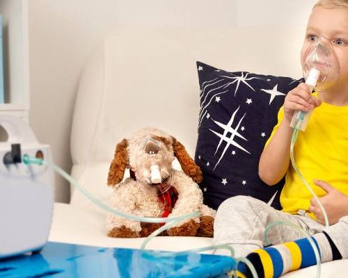 Lepsze niż krople? Inhalacje, które leczą! Kiedy i jaką sól wybrać, by uwolnić się od kataru i kaszlu?