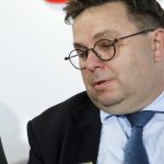 Sprzedał i kupił. Zamieszanie z akcjami PKP Cargo, wkracza KNF