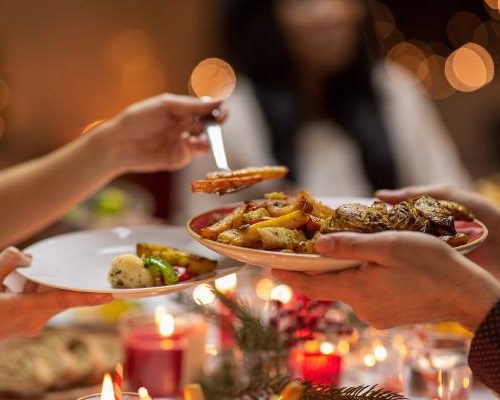 Jak zjeść zdrowo na Wigilię? Wybieraj dania z tymi produktami. Najlepsze składniki znajdziesz w wielu świątecznych daniach