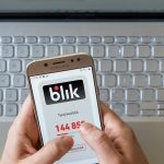 Przelewy na telefon w euro? BLIK już testuje