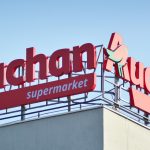 Auchan sprzedaje część nieruchomości. Komunikat ws. sklepów