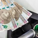 Ceny ropy biją rekordy. „Pracujcie z domów, zwolnijcie na drodze”