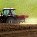 ​Ochrona przemysłu azotowego czy ulga dla rolników? Jest stanowisko Polski