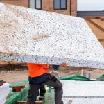 Nie tylko ceny paliw. Wojna z Iranem mocno uderza też w budowlankę