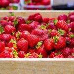 Polacy uwielbiają te owoce. Jesteśmy potęgą w Europie, a jeden region dominuje