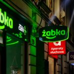Koniec japońskiego snu Żabki. Kurs spółki zanurkował