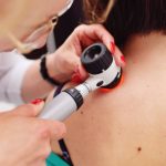 Niezwykły skok na giełdzie. Okazało się, że szczepionka daje dobre wyniki w leczeniu czerniaka