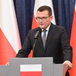 „Może wywołać kolejną falę drożyzny”. Szefernaker o kryzysie w NBP